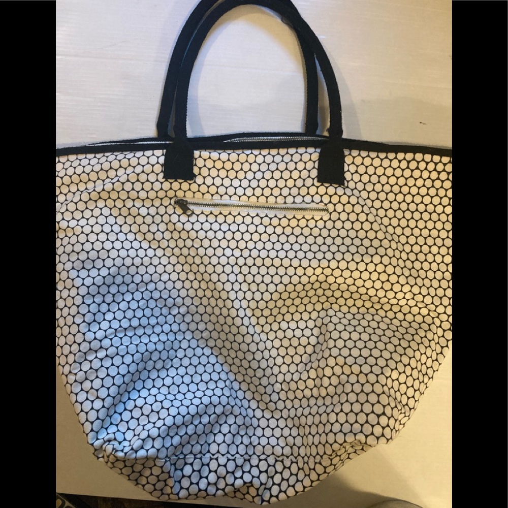 Bitten by Sarah Jessica Parker tote bag